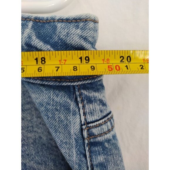 Universal Thread High-Waisted Denim Skirt With Front Slit Size 17 Light Wash - Picture 9 of 10